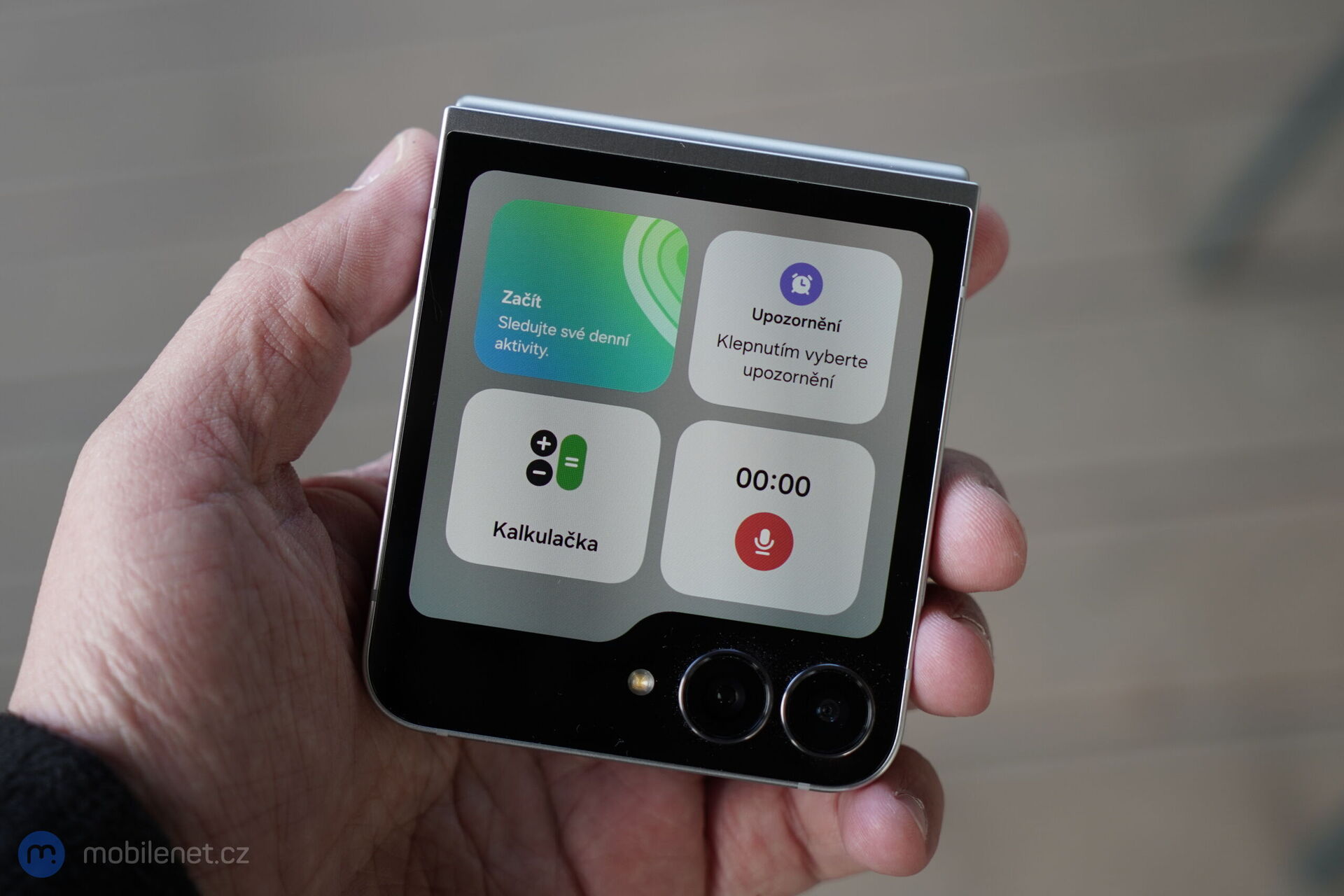 Samsung Galaxy Z Flip7 FE