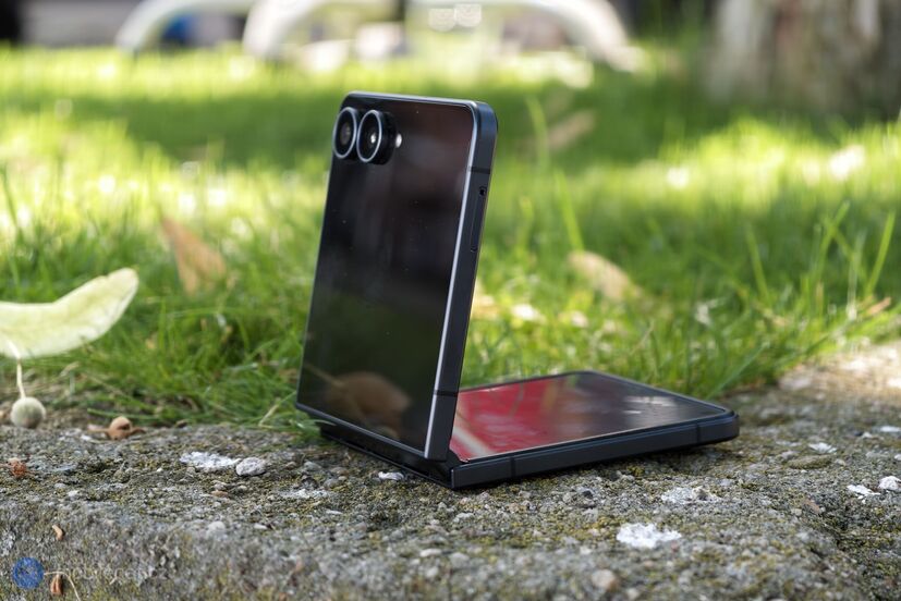 Samsung Galaxy Z Flip8