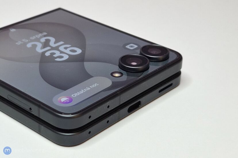 Samsung Galaxy Z Flip8