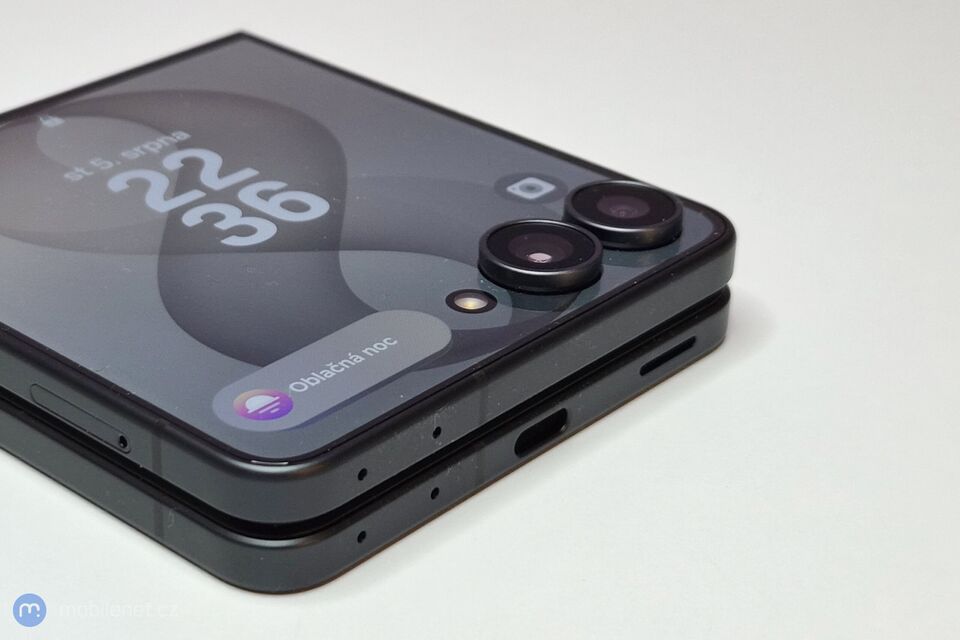 Samsung Galaxy Z Flip8