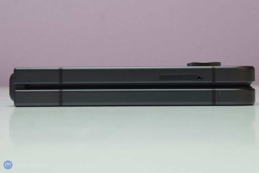 Samsung Galaxy Z Flip8