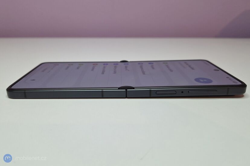 Samsung Galaxy Z Flip8
