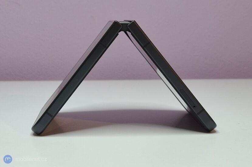 Samsung Galaxy Z Flip8