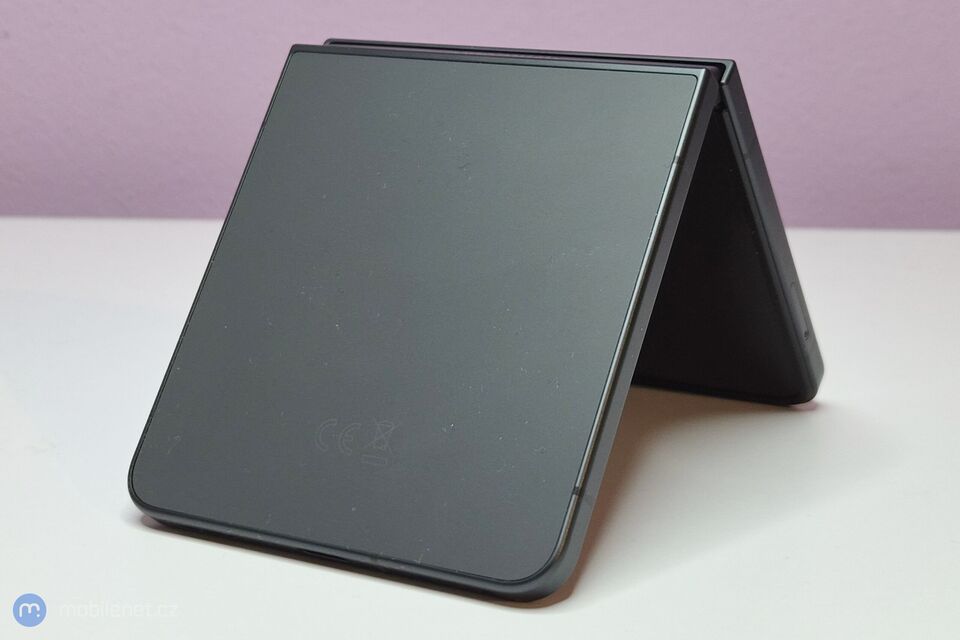 Samsung Galaxy Z Flip8
