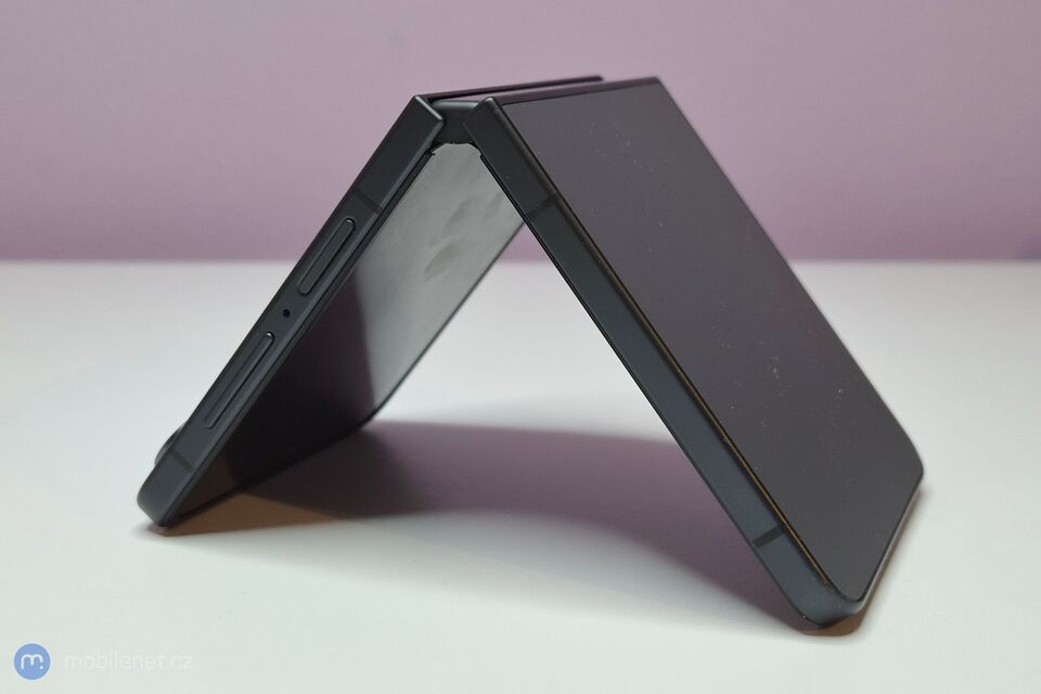 Samsung Galaxy Z Flip8