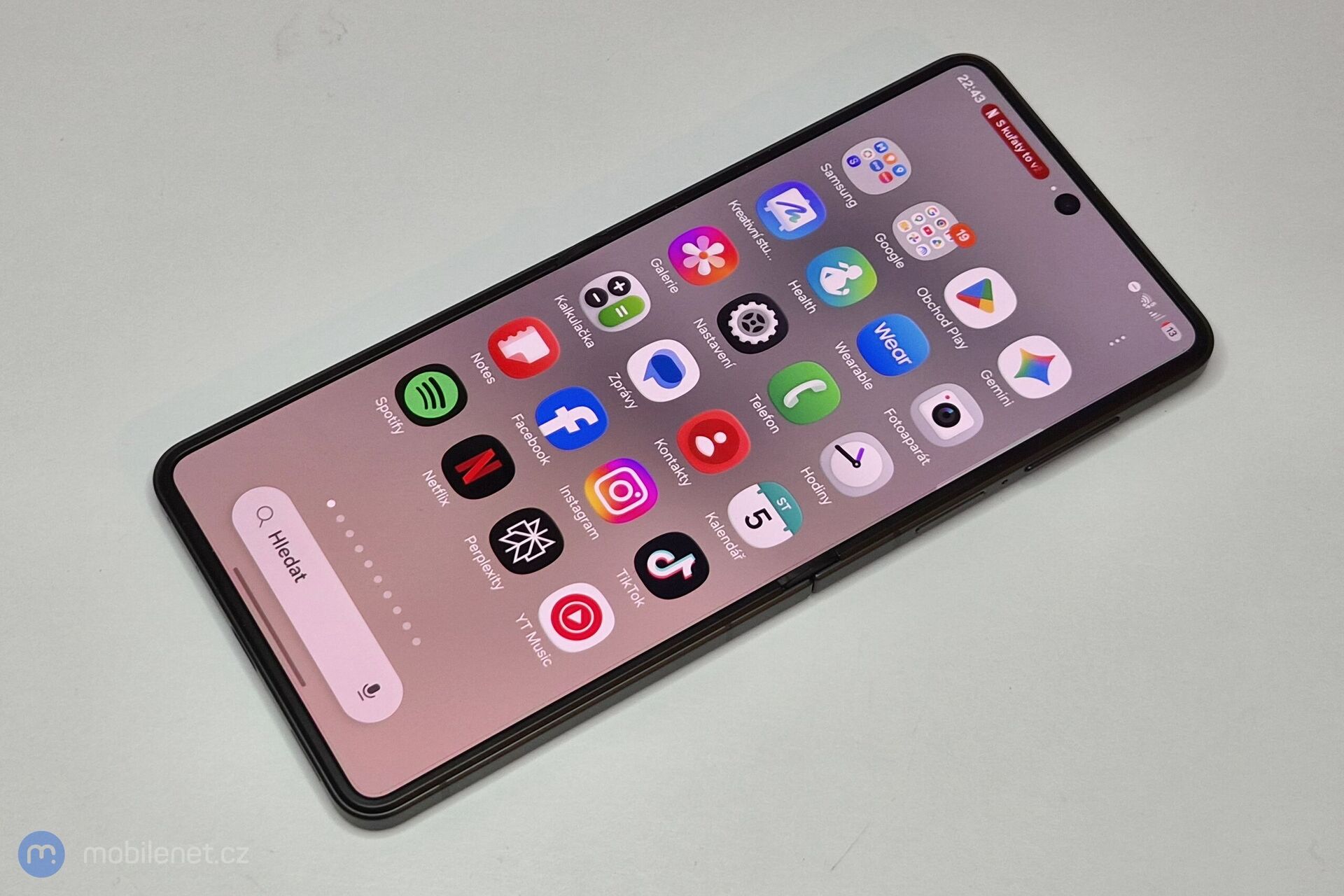 Samsung Galaxy Z Flip8