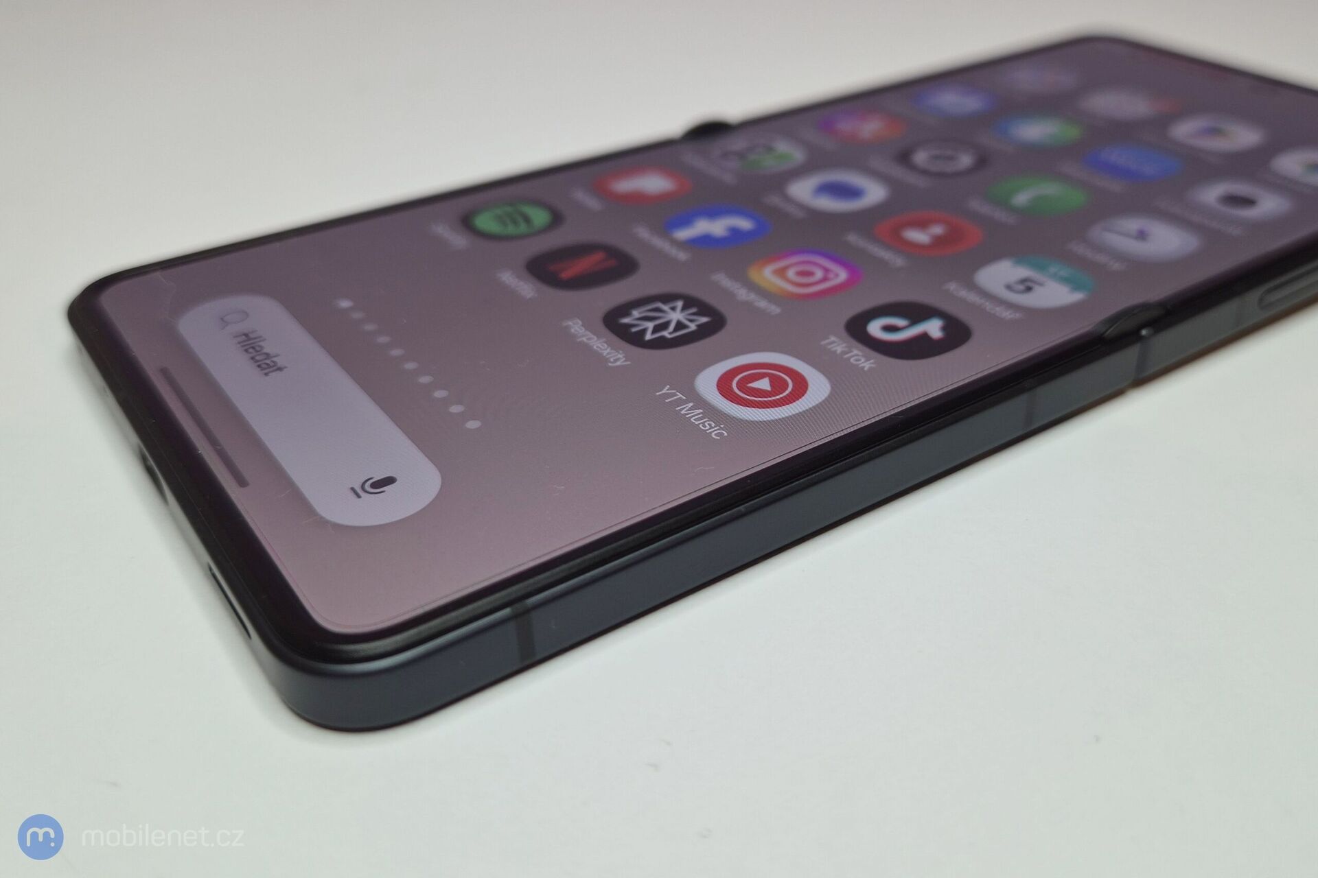 Samsung Galaxy Z Flip8