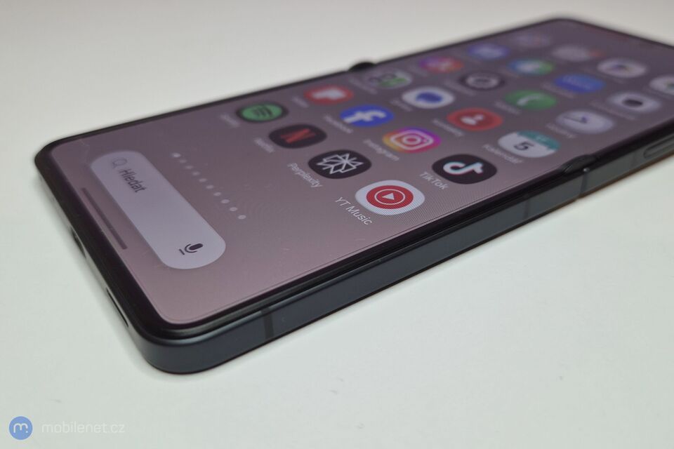 Samsung Galaxy Z Flip8
