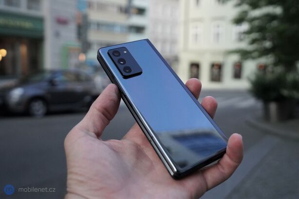 Samsung Galaxy Z Fold2