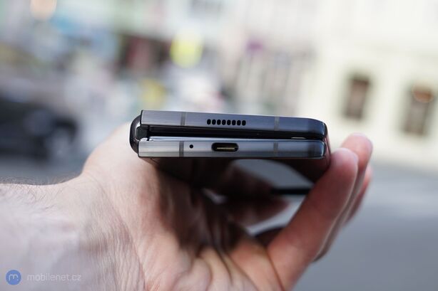 Samsung Galaxy Z Fold2