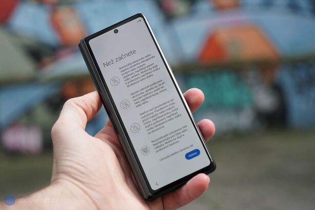 Samsung Galaxy Z Fold2