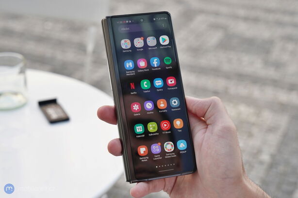 Samsung Galaxy Z Fold2