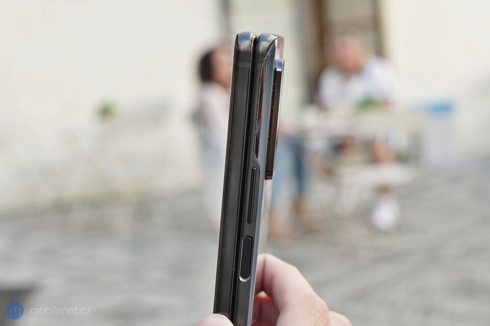 Samsung Galaxy Z Fold2