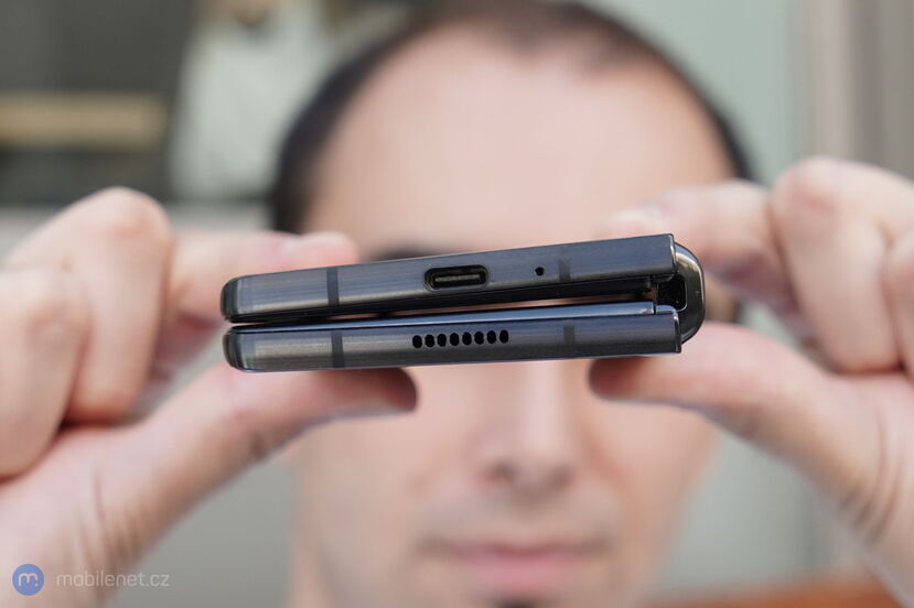 Samsung Galaxy Z Fold2