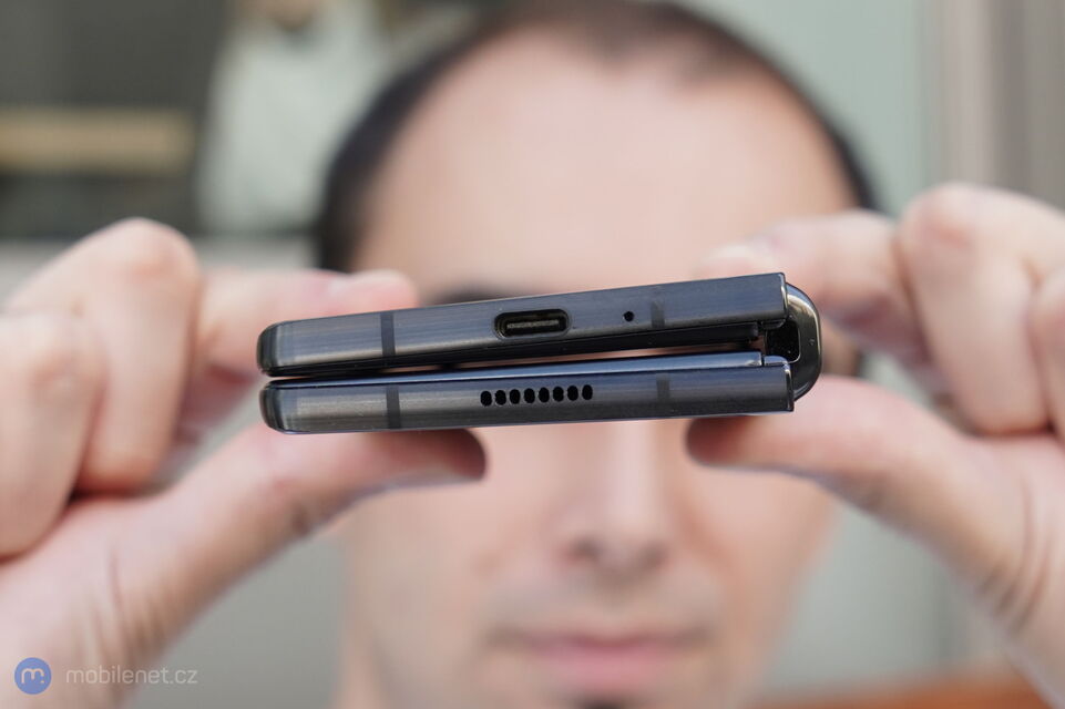 Samsung Galaxy Z Fold2