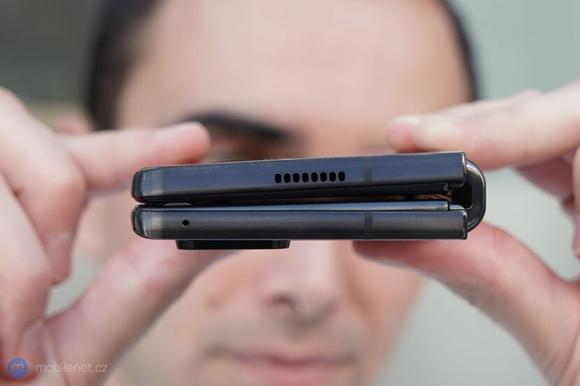 Samsung Galaxy Z Fold2