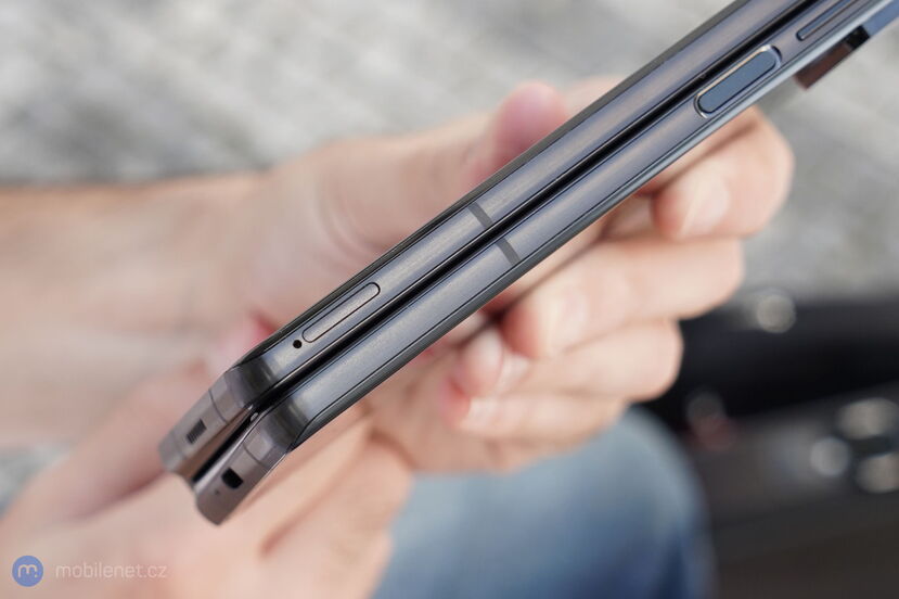 Samsung Galaxy Z Fold2