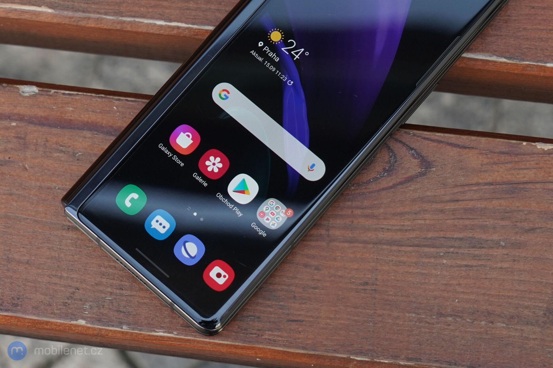 Samsung Galaxy Z Fold2