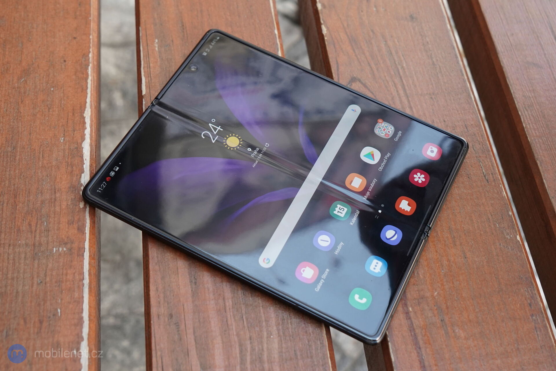 Samsung Galaxy Z Fold2