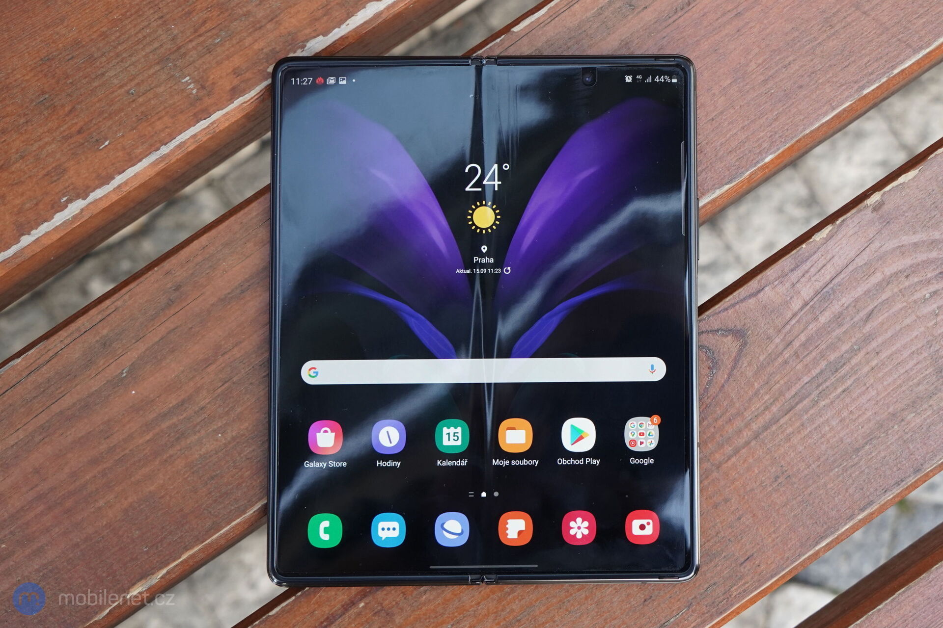Samsung Galaxy Z Fold2