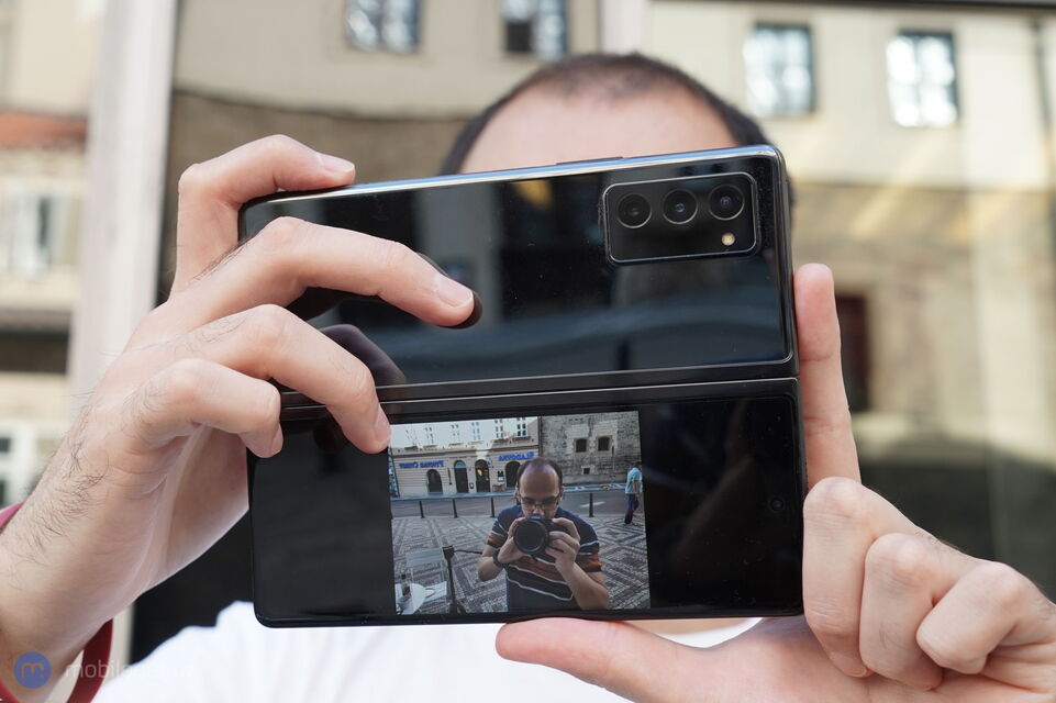 Samsung Galaxy Z Fold2