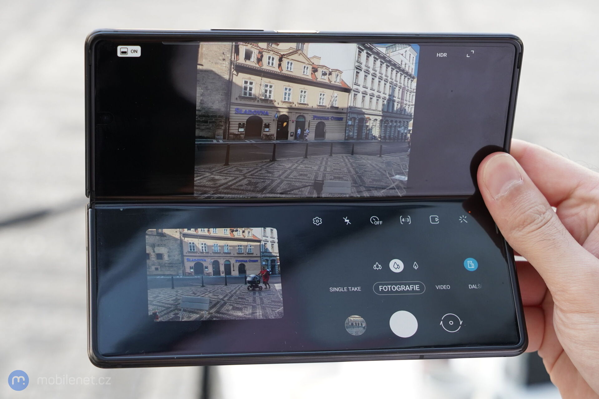 Samsung Galaxy Z Fold2