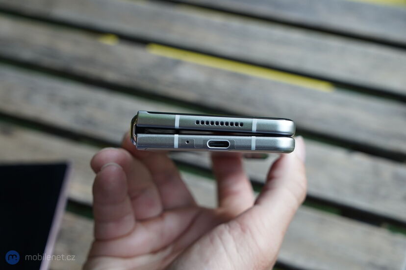 Samsung Galaxy Z Fold3