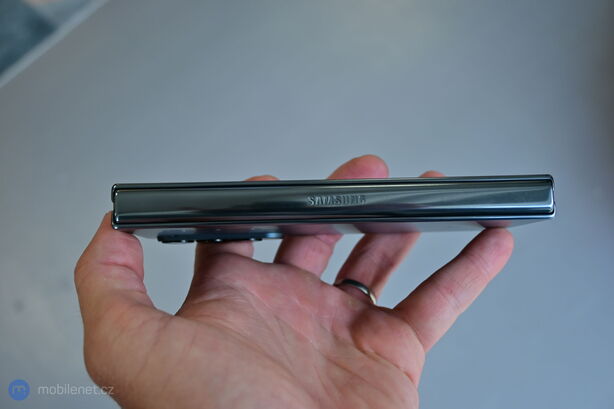 Samsung Galaxy Z Fold4