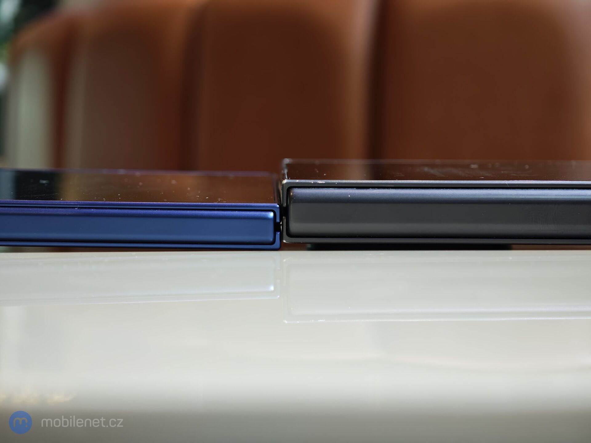 Samsung Galaxy Z Fold7 a porovnání tloušťky s Galaxy Z Fold6