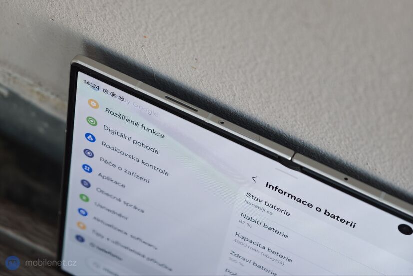 Samsung Galaxy Z Fold8