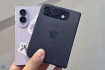 Samsung Galaxy Z Fold8 a maketa Apple iPhonu Ultra (Fold)