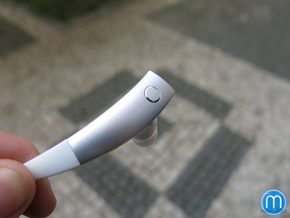 Samsung Gear Circle - ovládací tlačítko