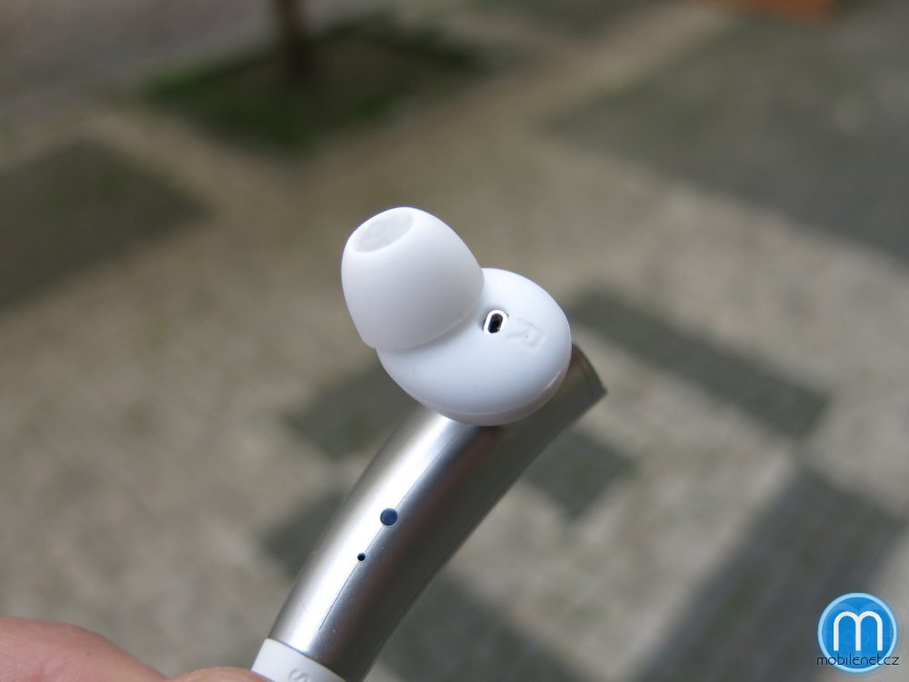 Samsung Gear Circle - pravé sluchátko