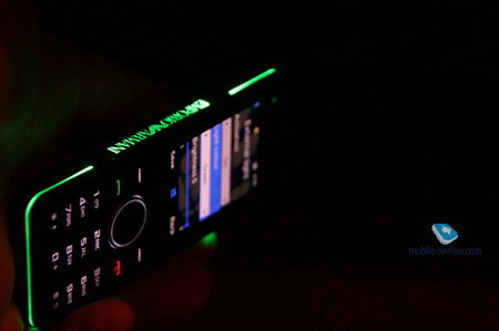 Samsung M7500 Emporio Armani