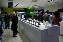 Samsung otevírá první prodejní Samsung Centrum v Brně