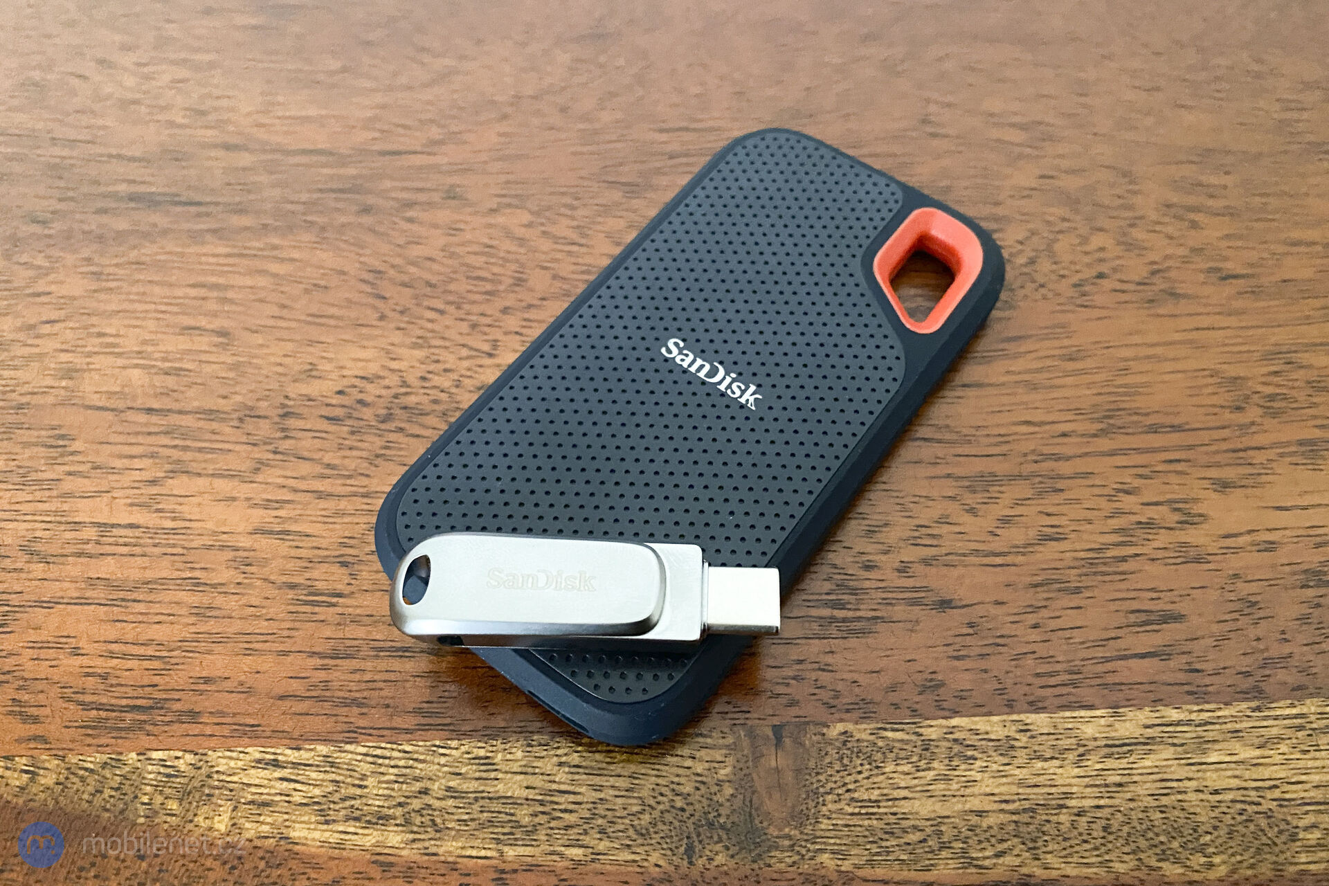 SanDisk Extreme Portable SSD a Dual Drive Luxe