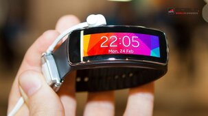 Samsung Gear Fit – první pohled z MWC 2014