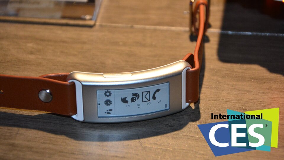 Lenovo Vibe Band VB10 – první pohled z CES 2015