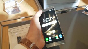 ASUS ZenFone 3 Deluxe  - první rychlý videopohled z Computexu 2016