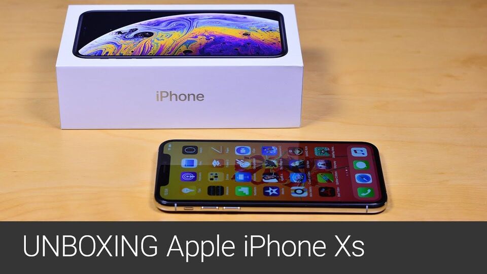 Apple iPhone Xs – unboxing a porovnání