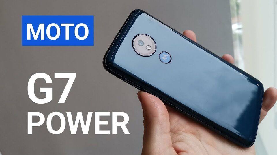 Kompaktní rozměry a dlouhá výdrž. To je Moto G7 Power – první pohled