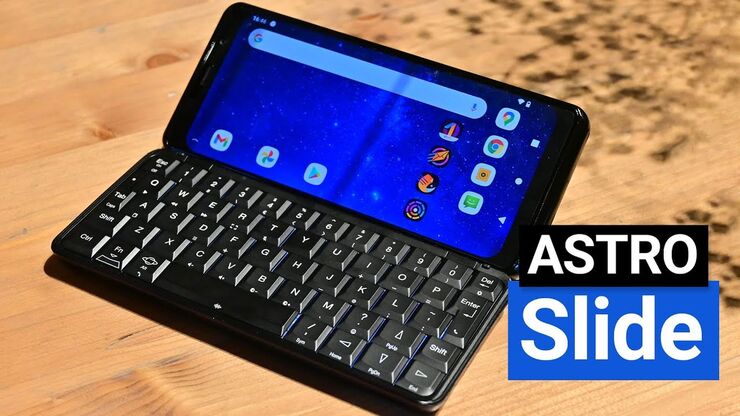 Astro Slide je nekonvenční smartphone s klávesnicí