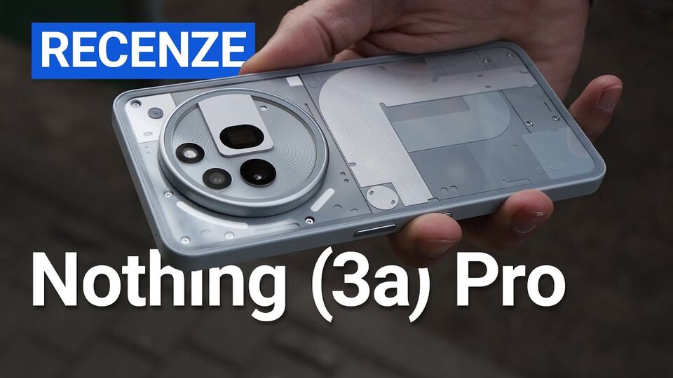 Nothing Phone (3a) Pro je po svém způsobu dokonalý mobil