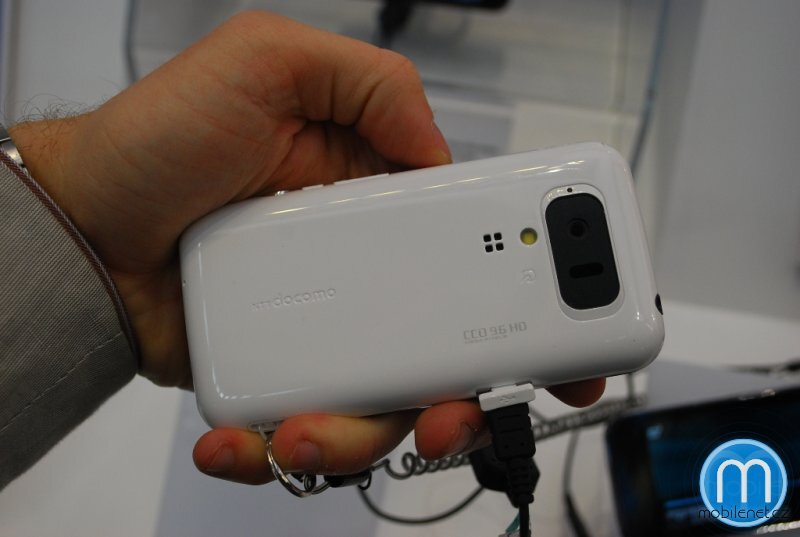 Sharp LYNX 3D SH-03C