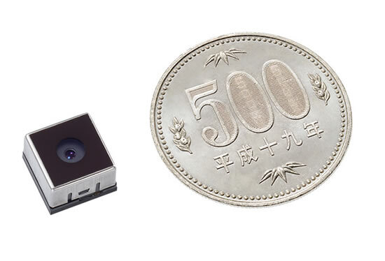 Sharp představuje nejmenší 5 Mpx CMOS modul na světě