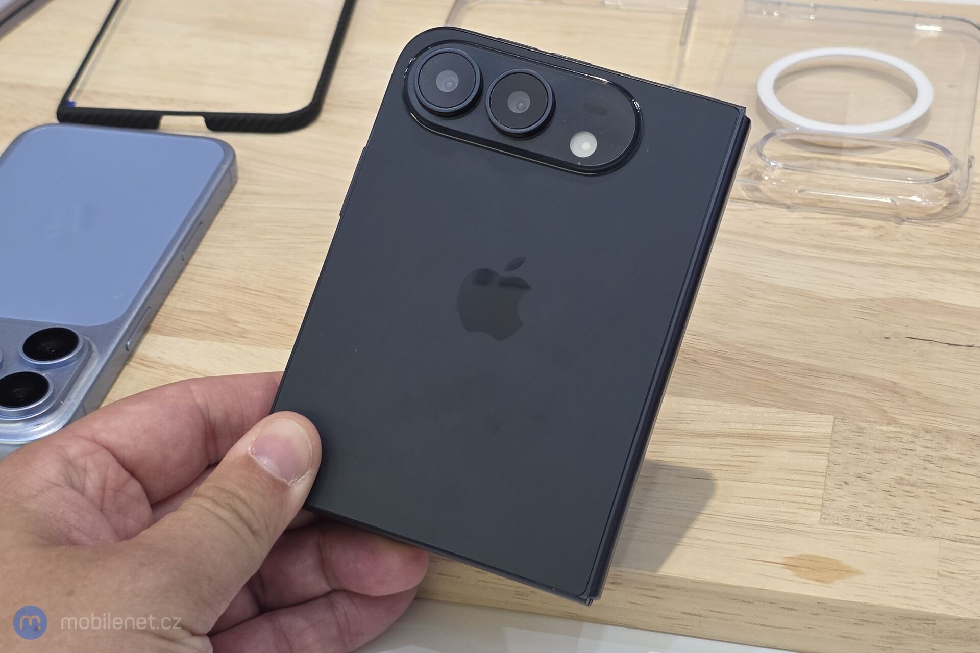Skládací Apple iPhone