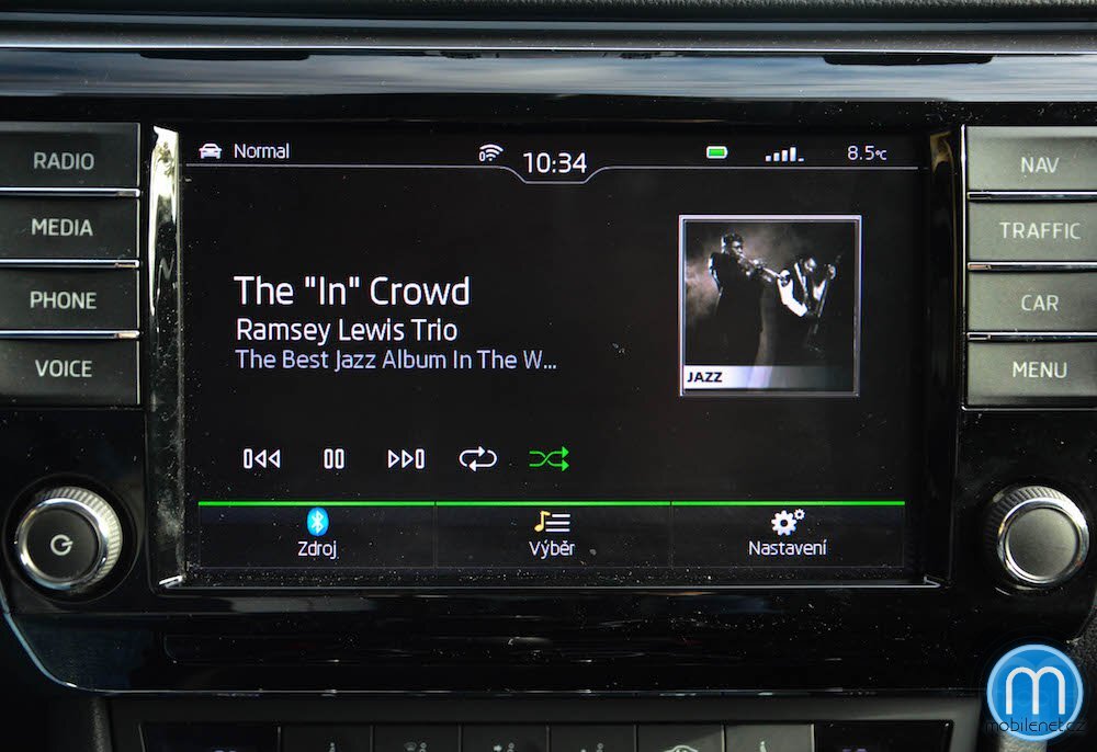 Škoda Superb infotainment