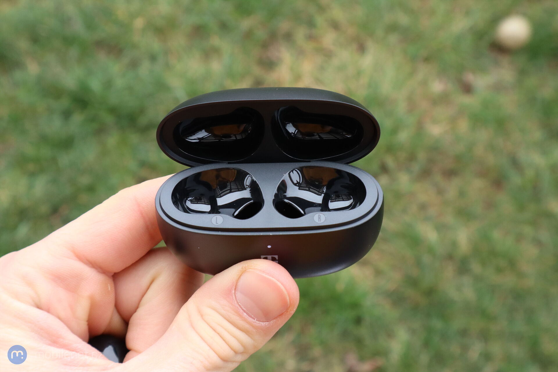 Sluchátka od T-Mobilu (Baseus Bowie MZ10)