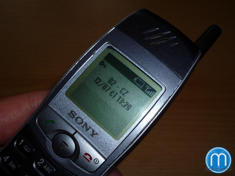 Sony CMD-J6