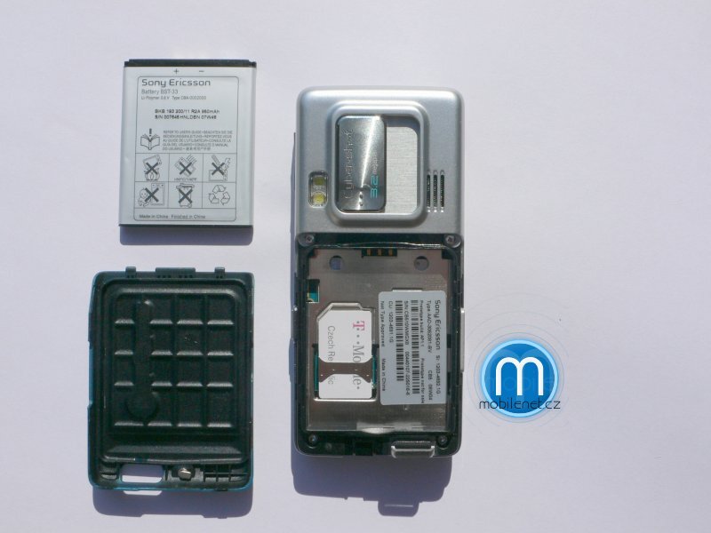 Sony Ericsson C702